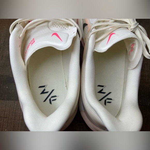 Nike Zoom Fly 6 “Pale Ivory Crimson Tint”
- Size 11.5 Men.